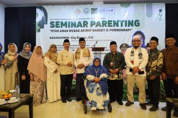 Wawali Bekasi: Orangtua Berperan Penting Awasi Penggunaan Gadget Anak